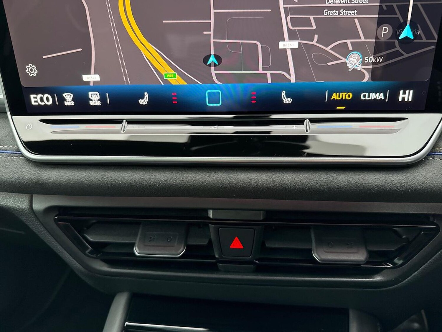 Used Volkswagen Touran 2026 for sale - 77896243: Photo 12