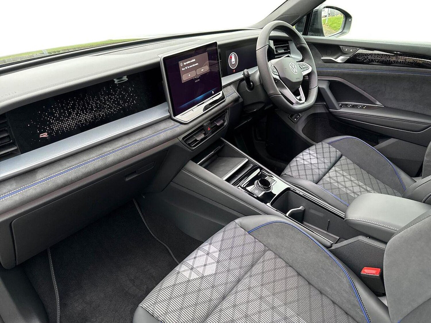 Used Volkswagen Touran 2026 for sale - 77896243: Photo 7