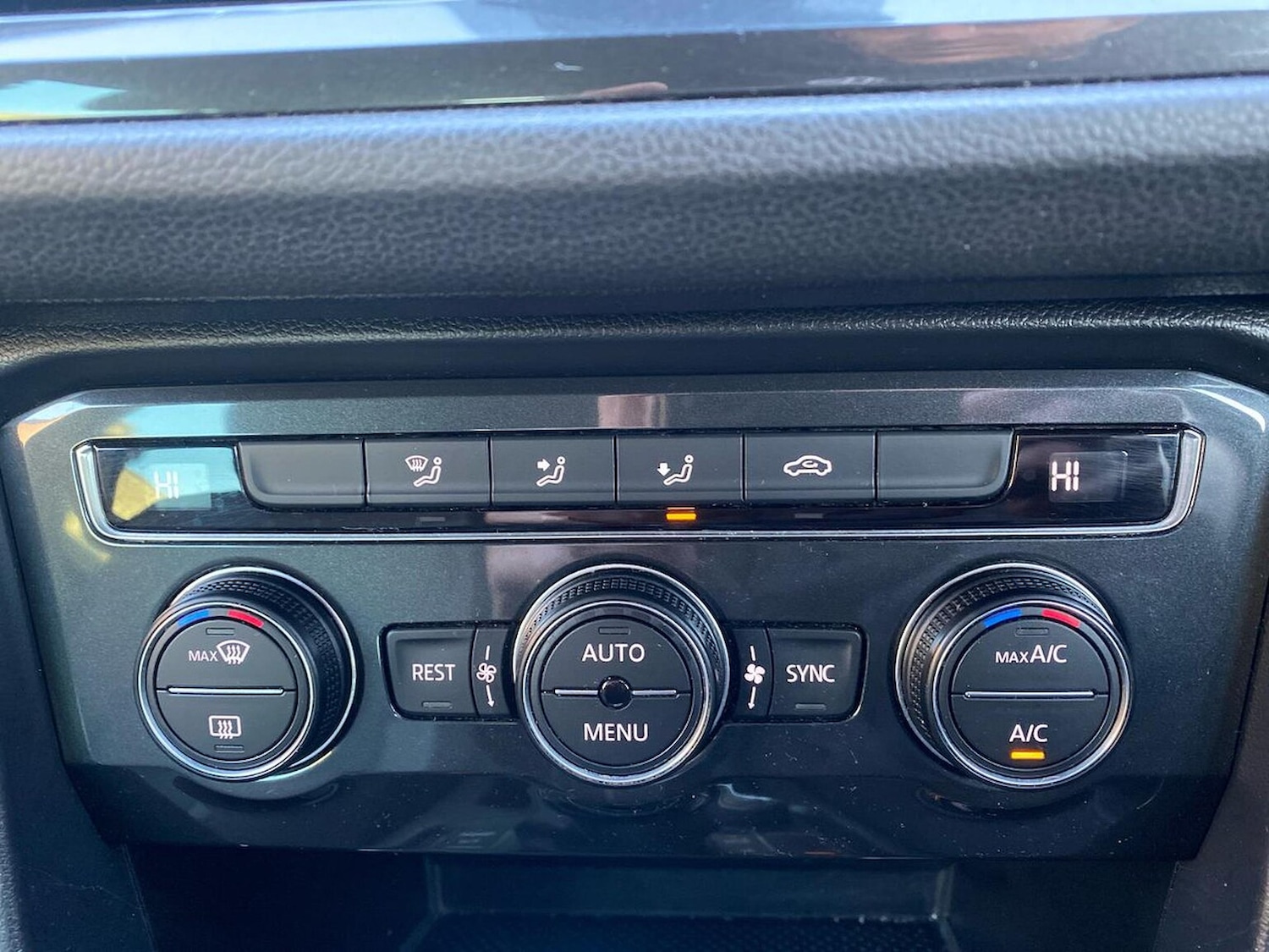 Used Volkswagen Tiguan 2019 for sale - 76725865: Photo 12