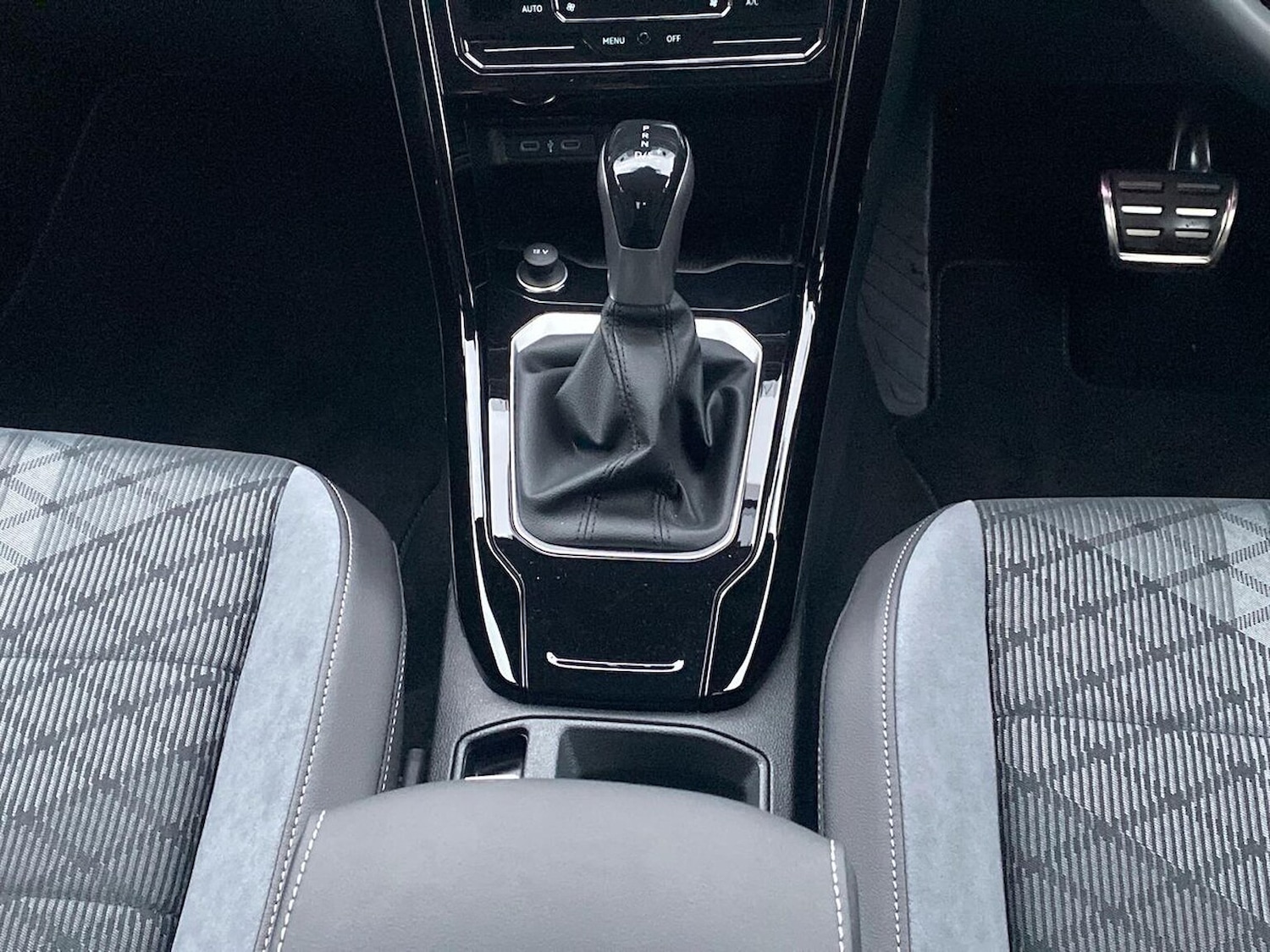 Used Volkswagen T-Roc 2025 for sale - 76477305: Photo 13