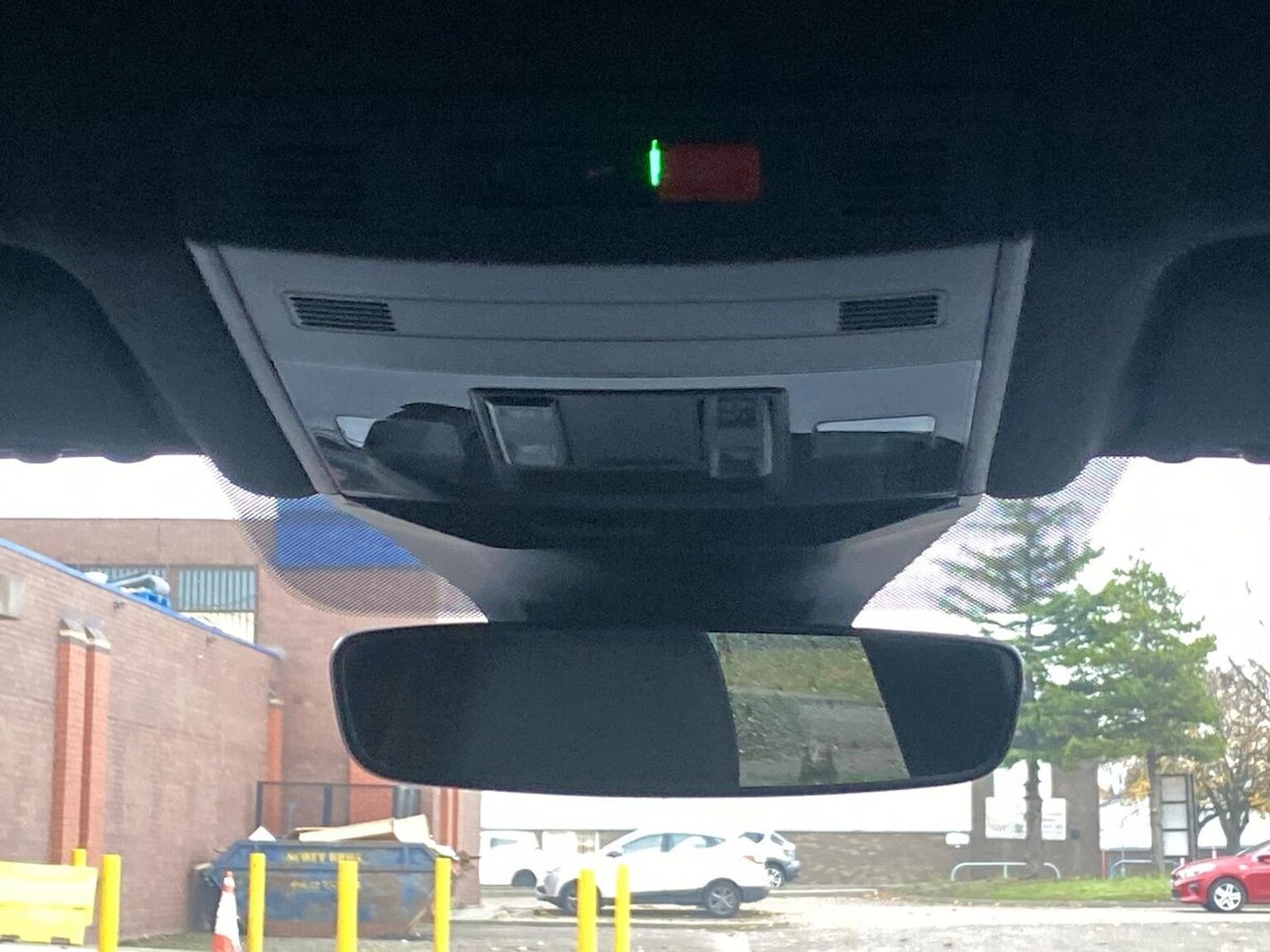 Used Volkswagen T-Roc 2025 for sale - 76477305: Photo 14