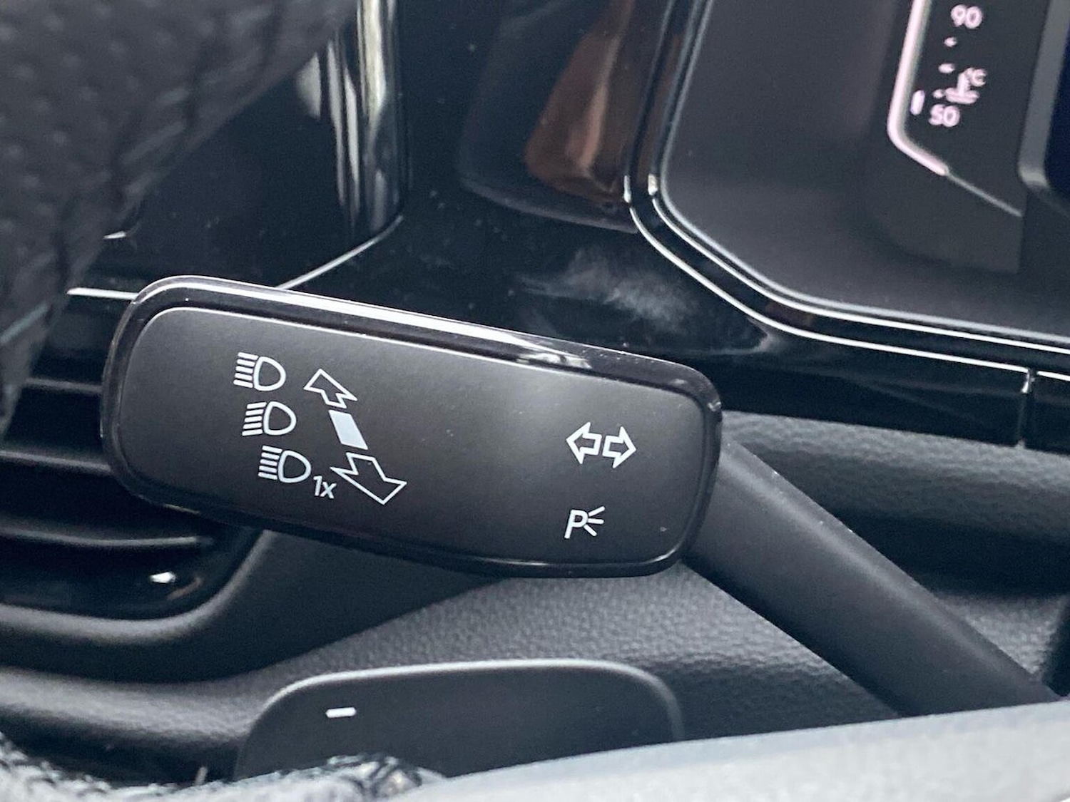 Used Volkswagen T-Roc 2025 for sale - 76477305: Photo 29