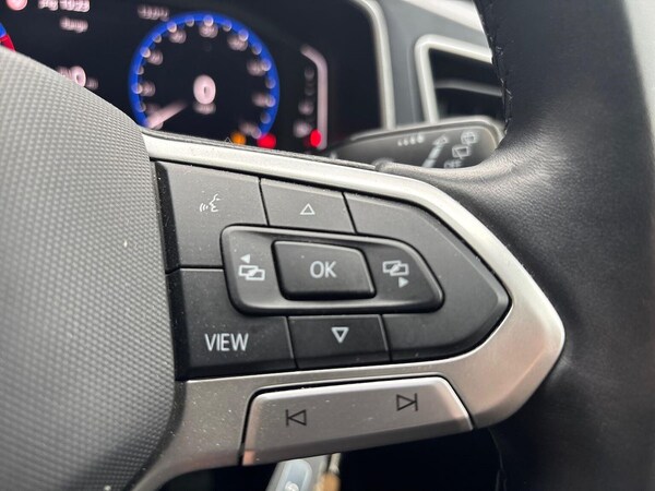 Used Volkswagen T-Roc 2024 for sale - 76275165: Photo 26