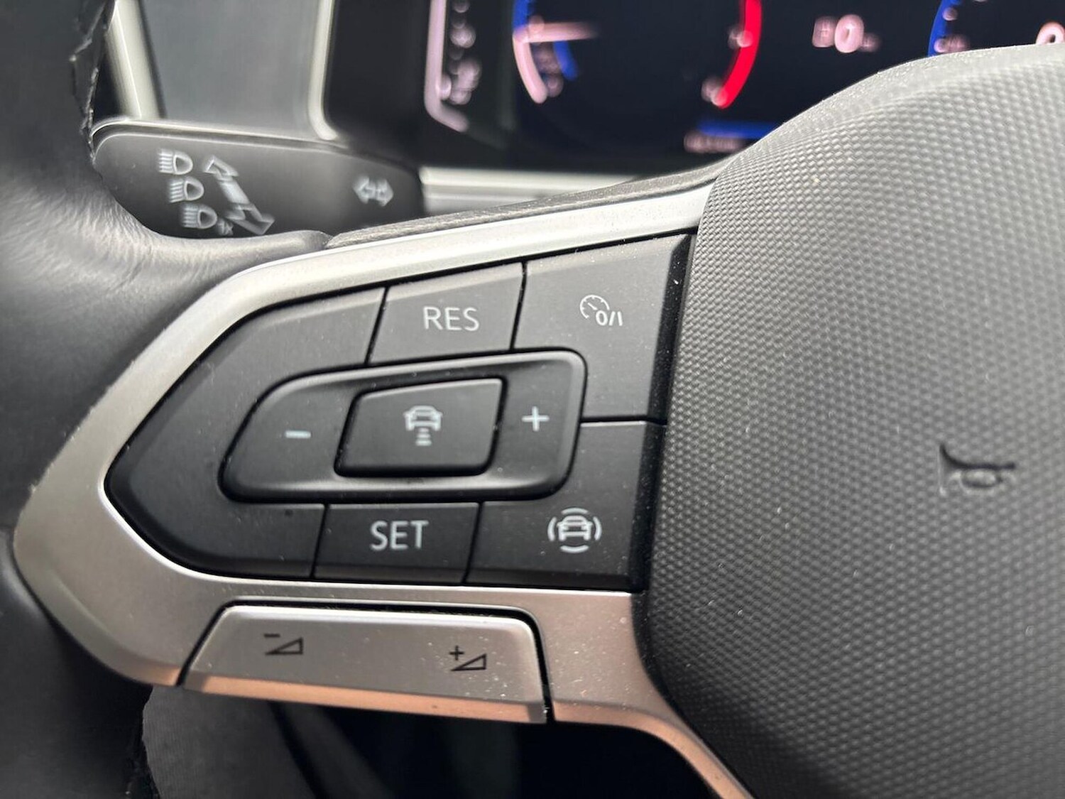 Used Volkswagen T-Roc 2024 for sale - 76275165: Photo 27