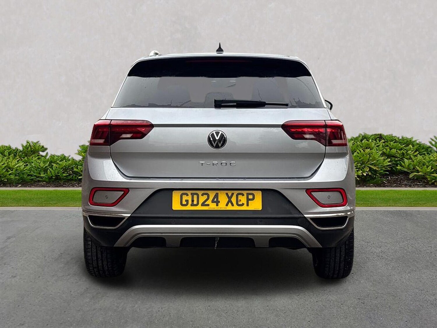 Used Volkswagen T-Roc 2024 for sale - 76275165: Photo 4