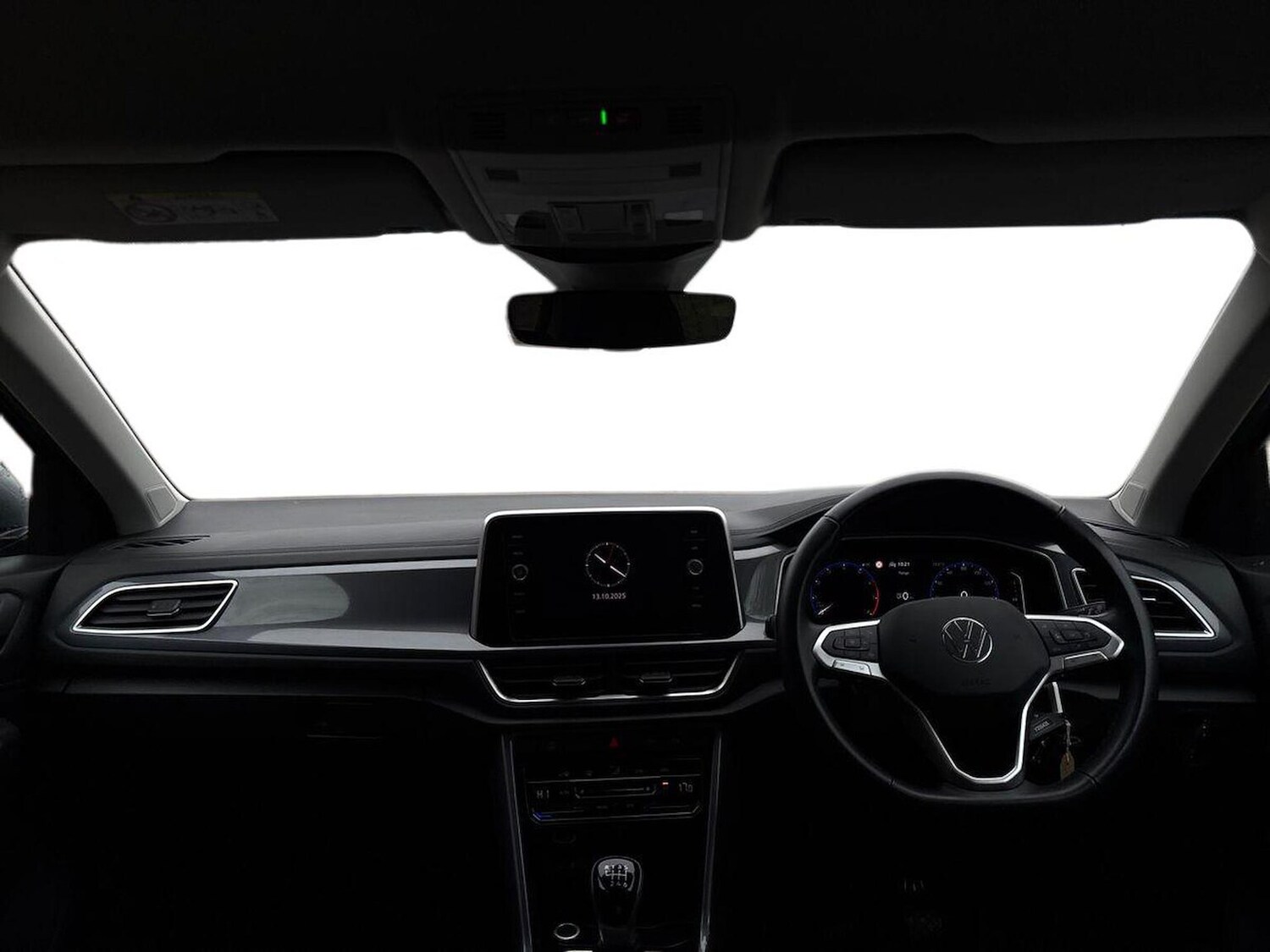 Used Volkswagen T-Roc 2024 for sale - 76275165: Photo 8