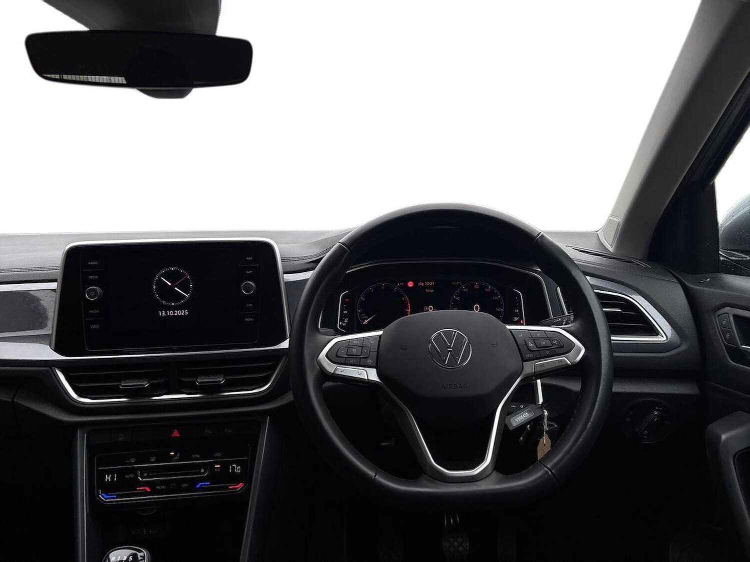 Used Volkswagen T-Roc 2024 for sale - 76275165: Photo 9