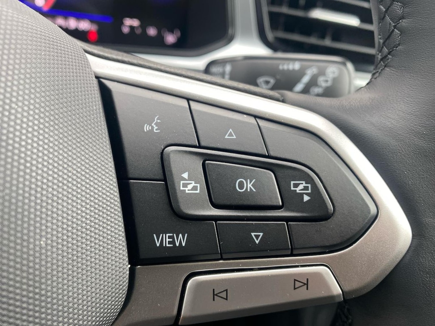 Used Volkswagen T-Roc 2026 for sale - 77896269: Photo 25