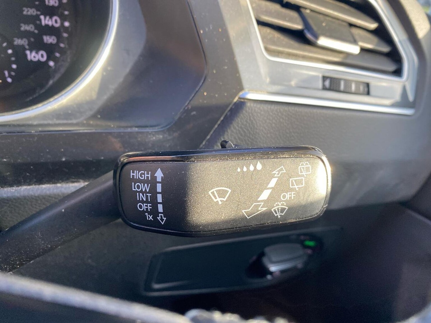 Used Volkswagen Tiguan 2019 for sale - 76860041: Photo 28