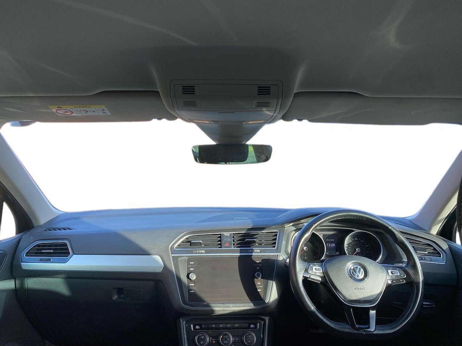 Used Volkswagen Tiguan 2019 for sale - 76860041: Photo 8