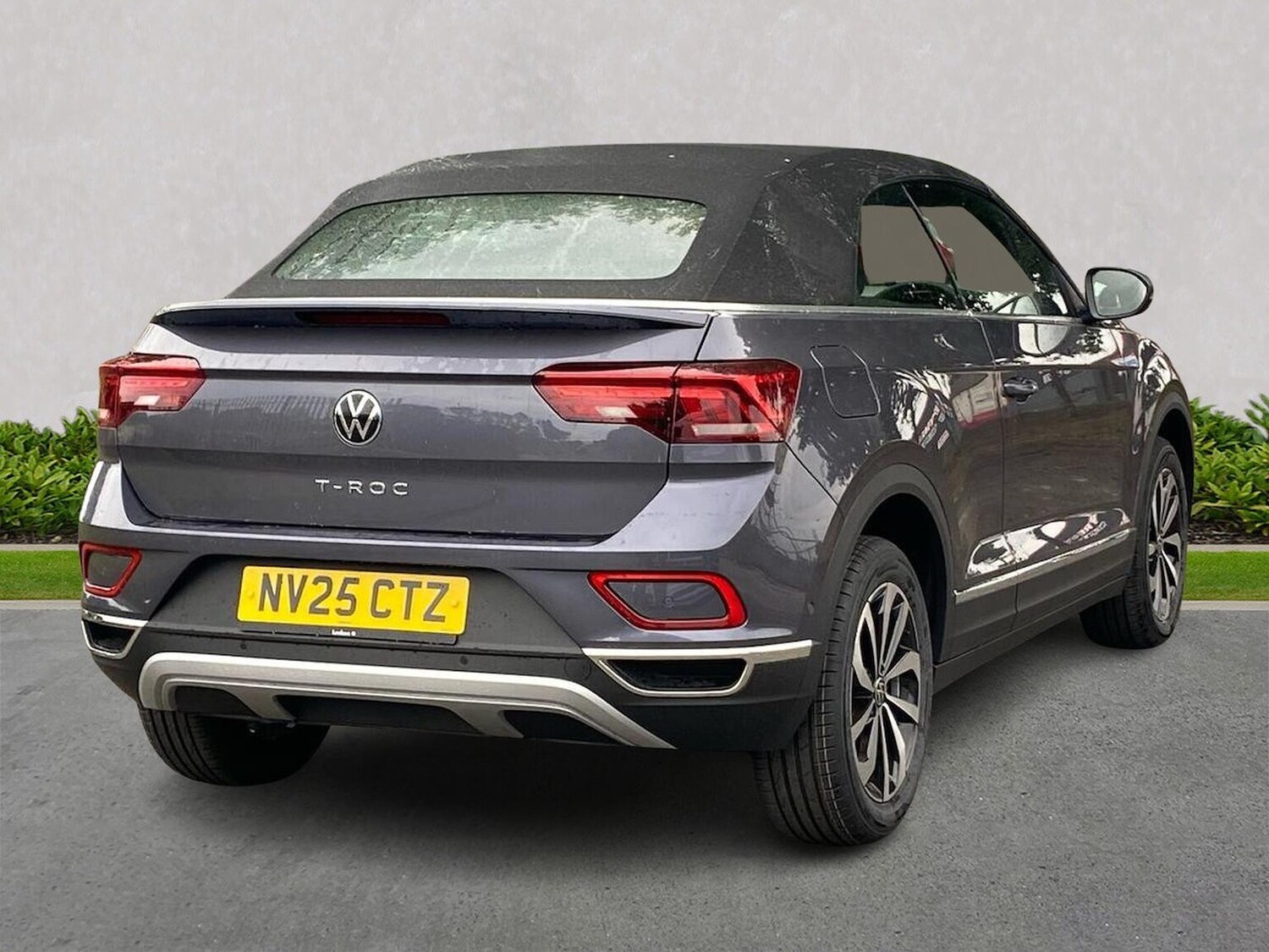 Used Volkswagen T-Roc 2025 for sale - 76293010: Photo 18