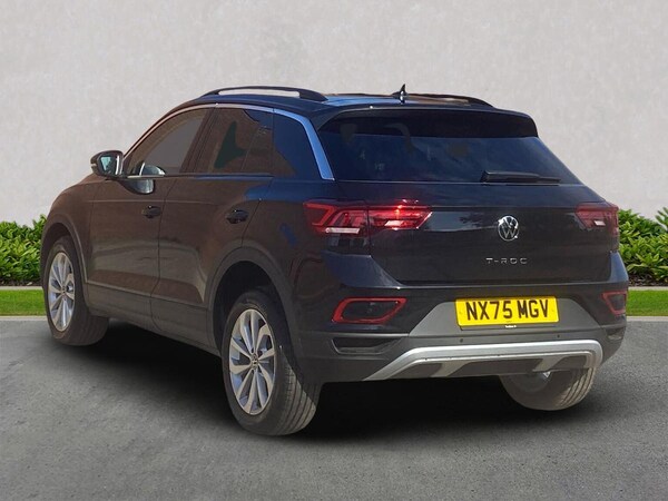 Used Volkswagen T-Roc 2025 for sale - 76128986: Photo 2