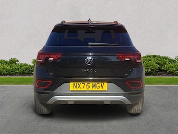 Used Volkswagen T-Roc 2025 for sale - 76128986: Photo
