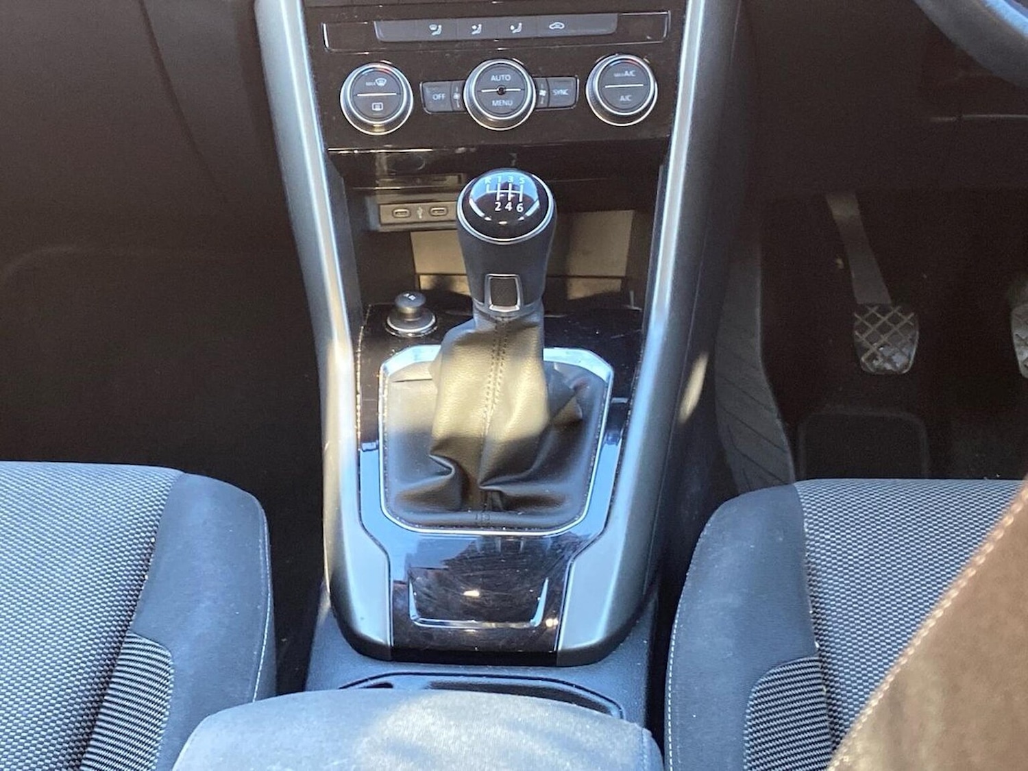 Used Volkswagen T-Roc 2020 for sale - 76418255: Photo 13