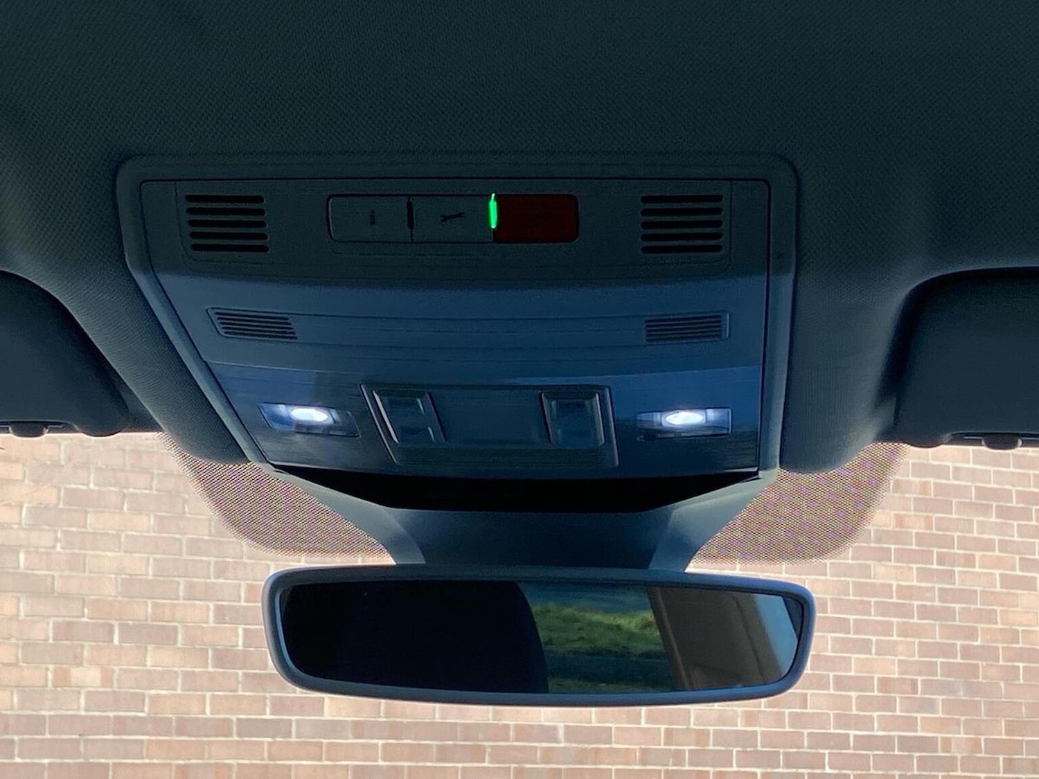 Used Volkswagen T-Roc 2020 for sale - 76418255: Photo 14