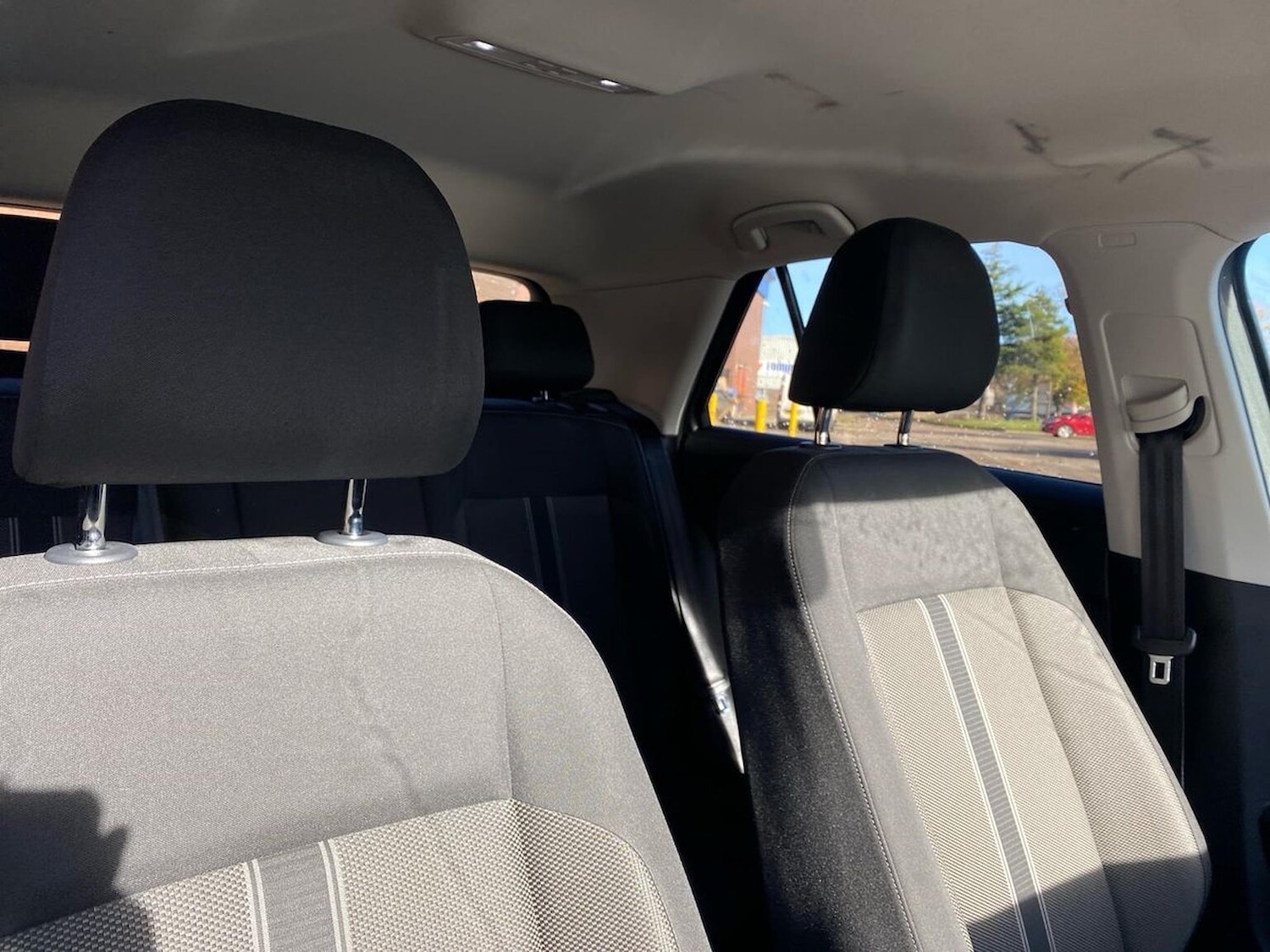 Used Volkswagen T-Roc 2020 for sale - 76418255: Photo 30