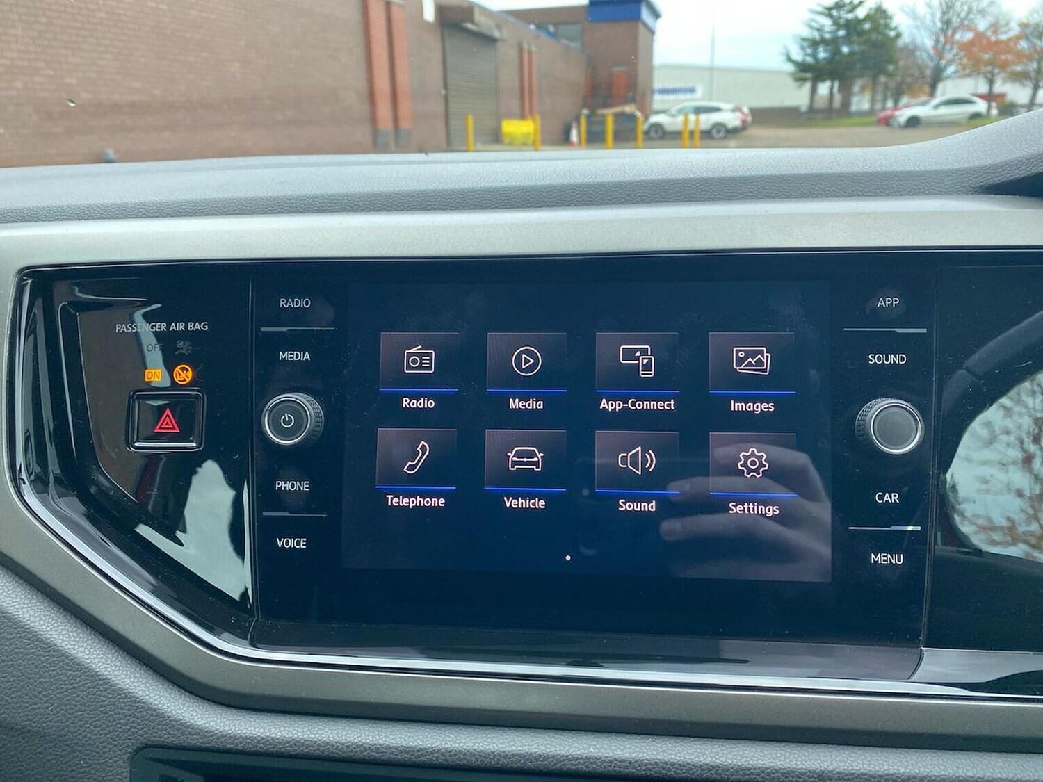 Used Volkswagen Polo 2018 for sale - 76490643: Photo 23