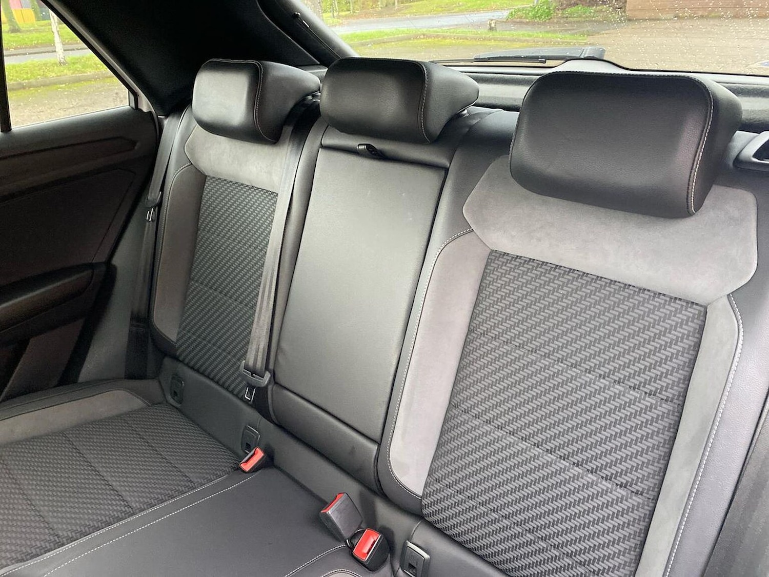 Used Volkswagen T-Roc 2018 for sale - 76682572: Photo 16