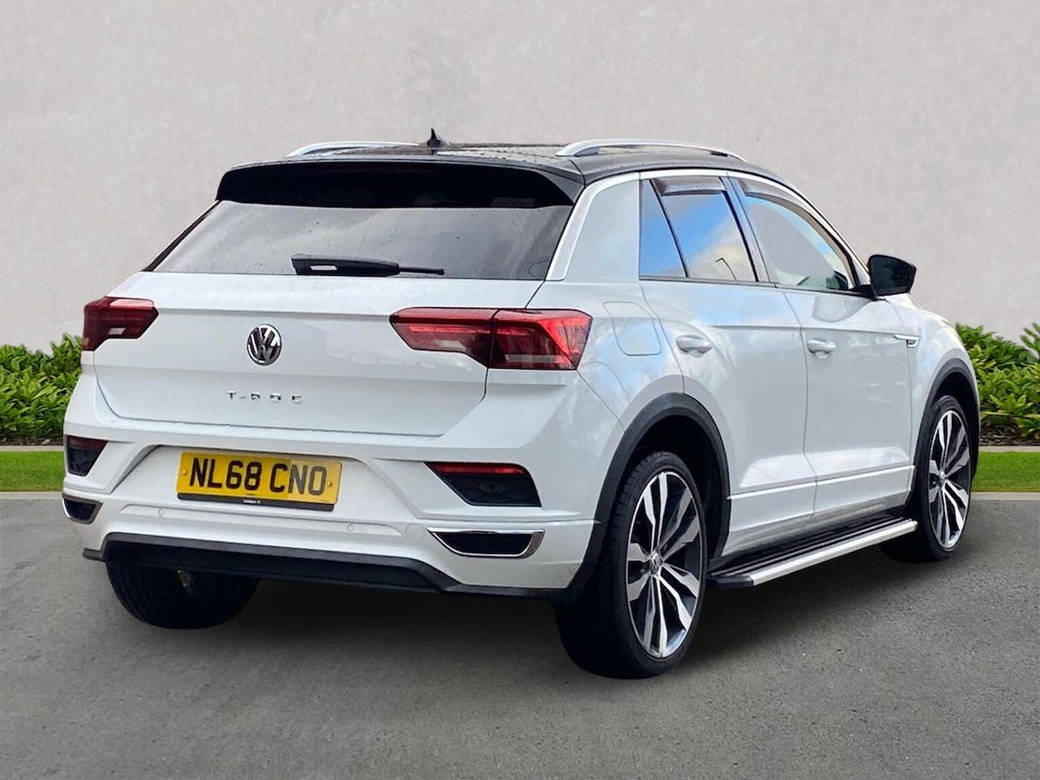 Used Volkswagen T-Roc 2018 for sale - 76682572: Photo 18