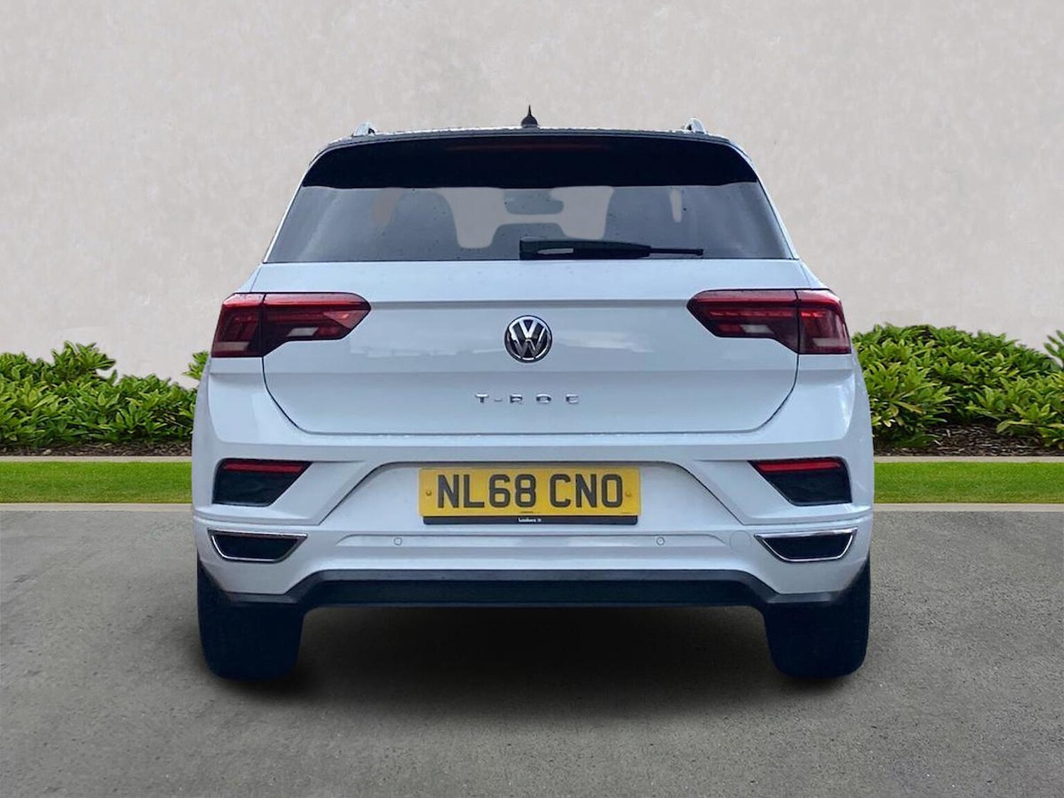 Used Volkswagen T-Roc 2018 for sale - 76682572: Photo 4