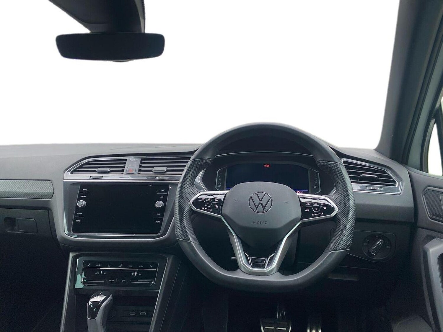 Used Volkswagen Tiguan 2023 for sale - 78195787: Photo 9