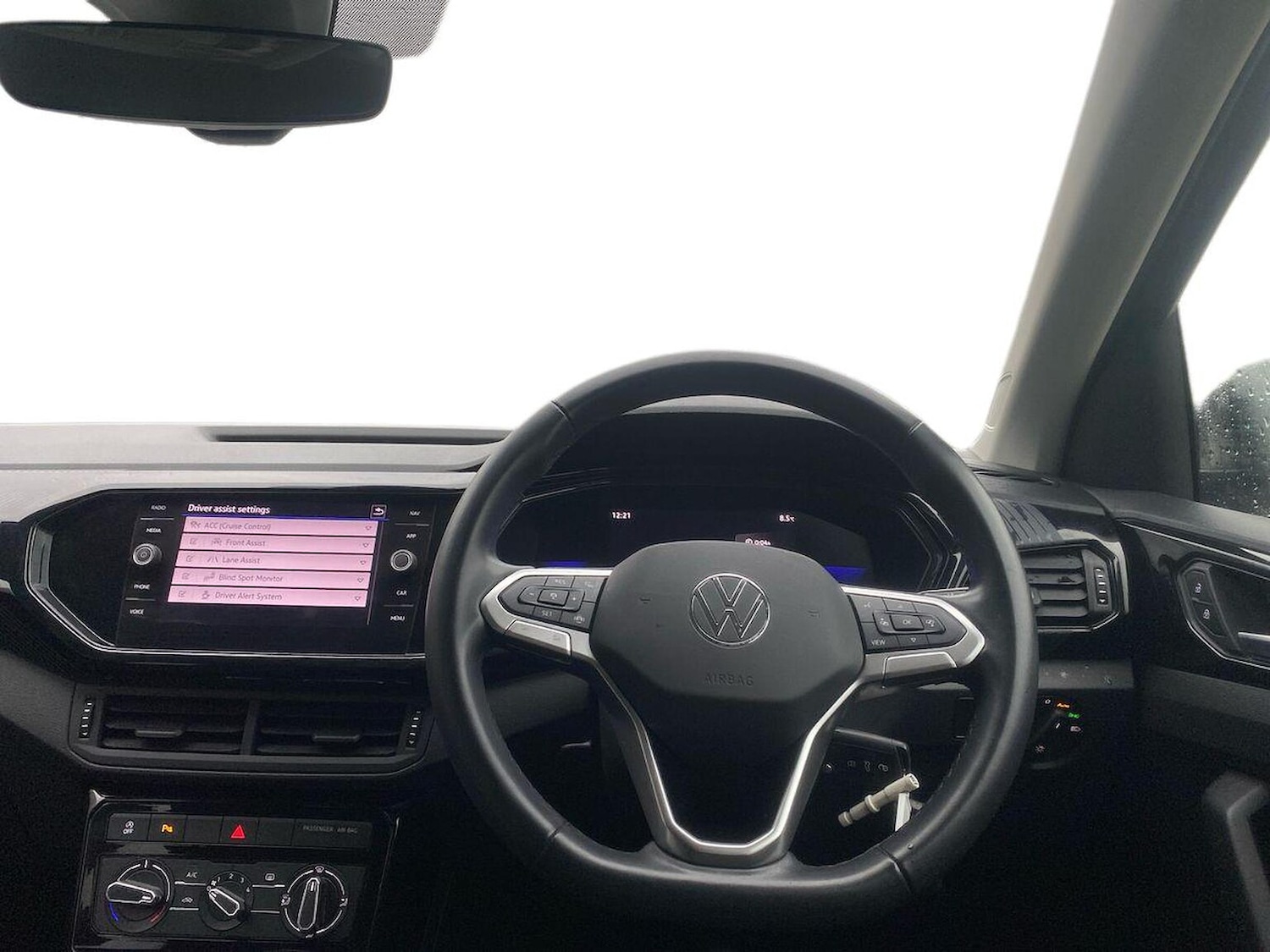 Used Volkswagen T-Cross 2023 for sale - 76741214: Photo 9