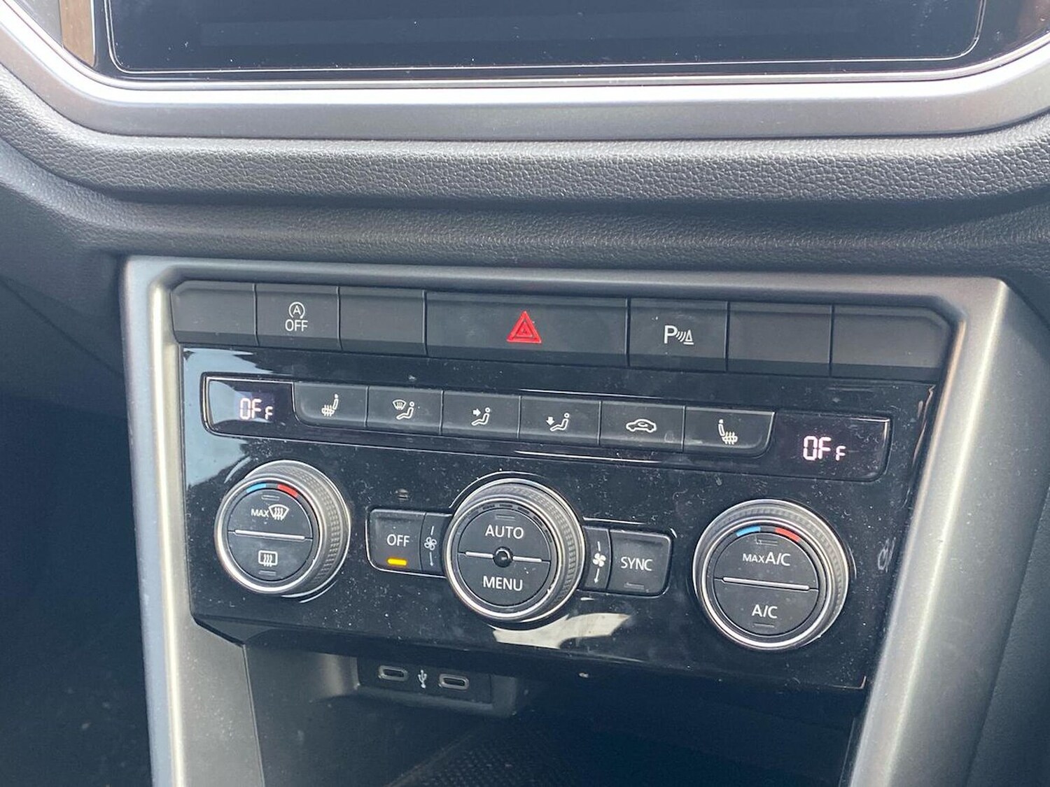 Used Volkswagen T-Roc 2021 for sale - 76490656: Photo 12