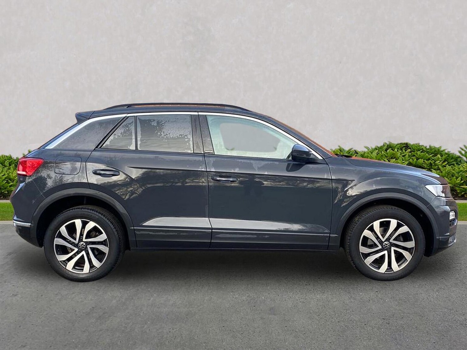 Used Volkswagen T-Roc 2021 for sale - 76490656: Photo 3