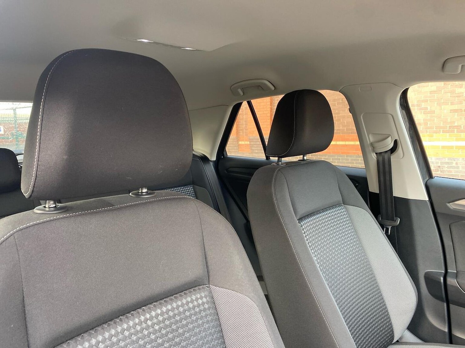 Used Volkswagen T-Roc 2021 for sale - 76490656: Photo 31