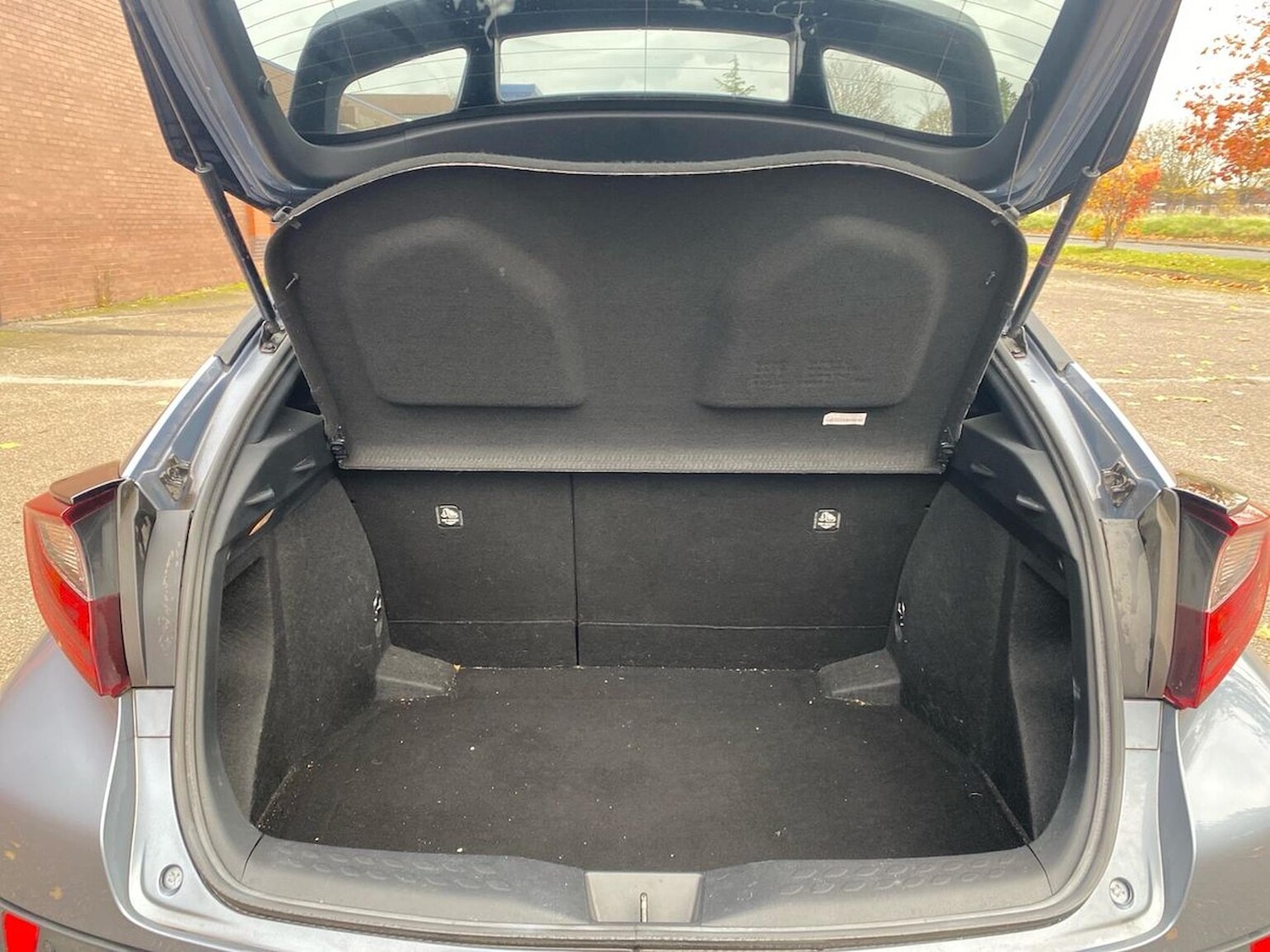 Used Toyota C-HR 2020 for sale - 76430828: Photo 17