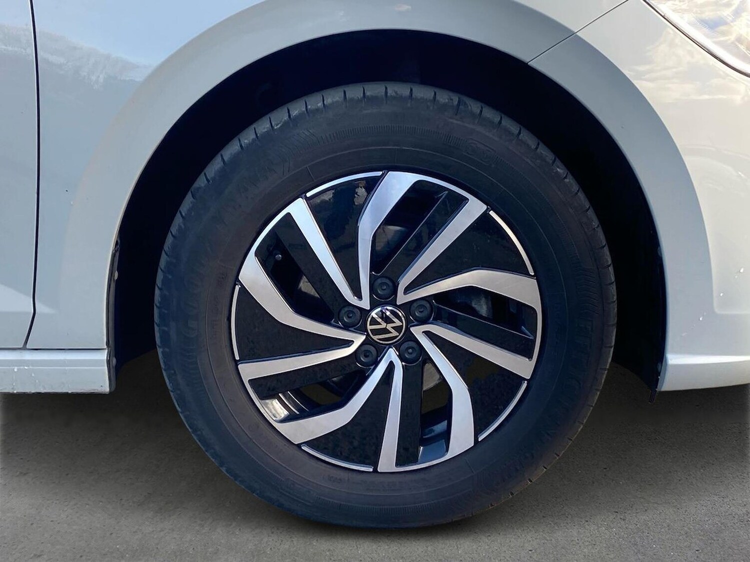 Used Volkswagen Polo 2024 for sale - 78194760: Photo 6