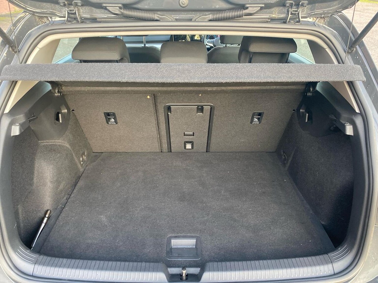 Used Volkswagen Golf 2020 for sale - 76963476: Photo 17