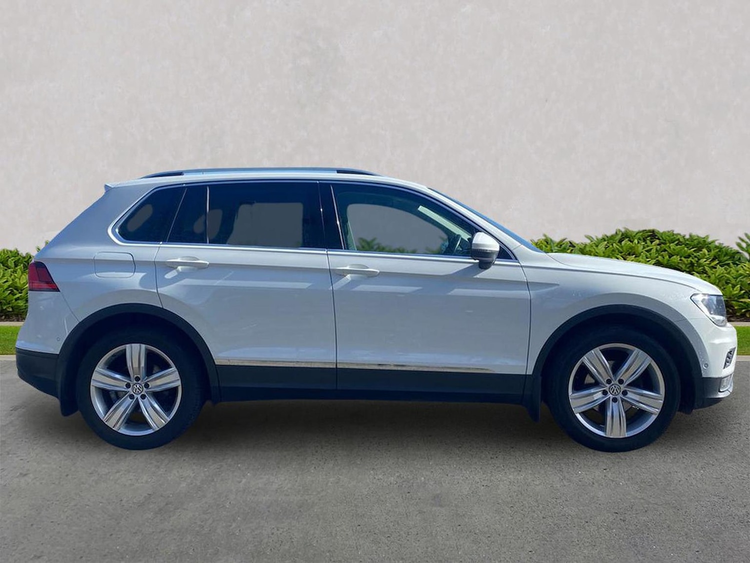 Used Volkswagen Tiguan 2020 for sale - 78194967: Photo 3
