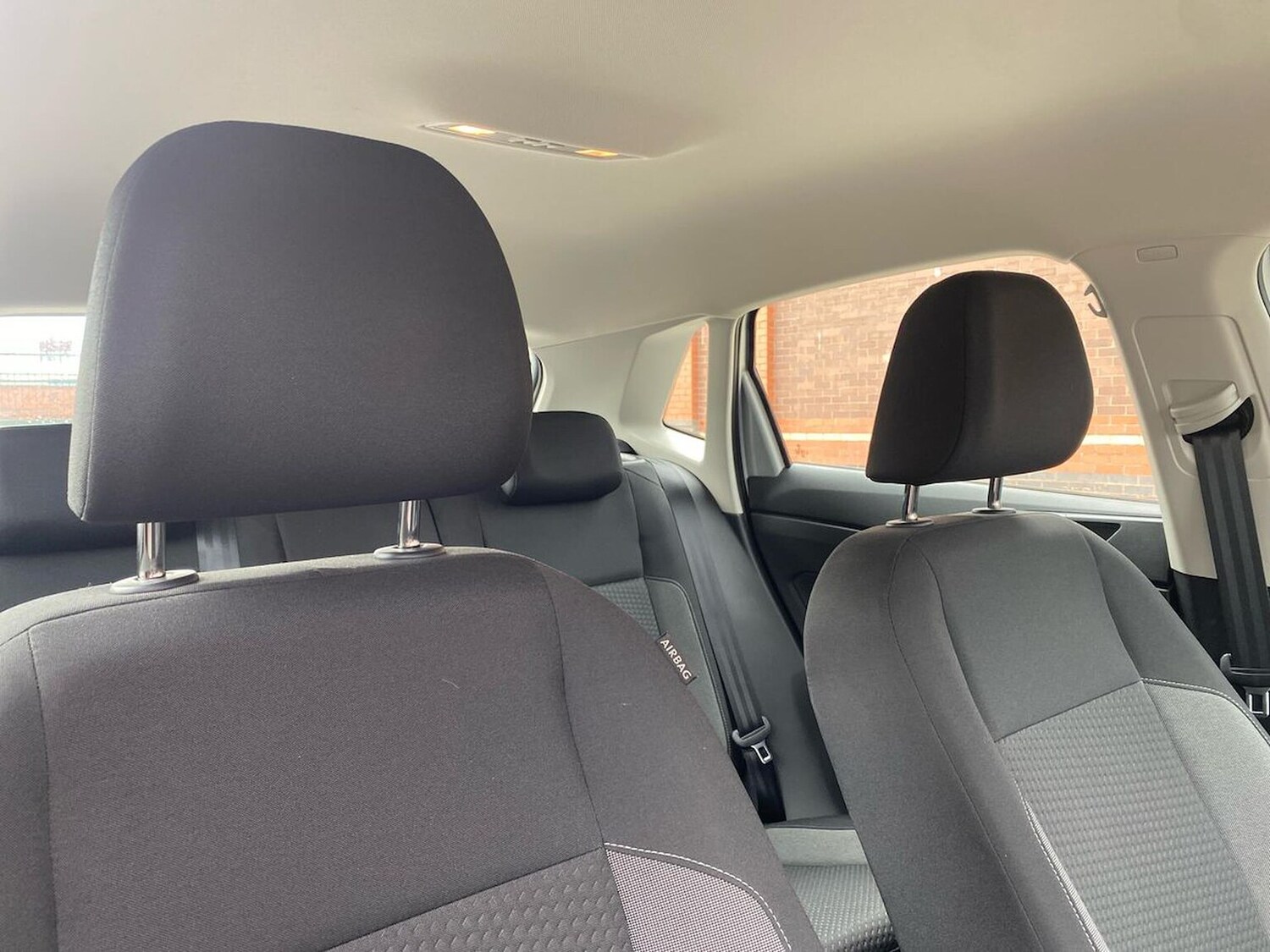 Used Volkswagen Polo 2022 for sale - 76011097: Photo 30