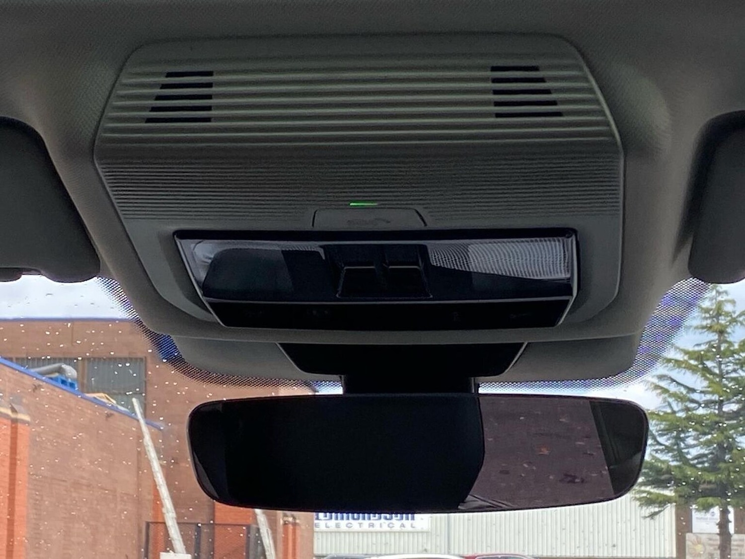 Used Volkswagen Touran 2025 for sale - 76357989: Photo 15