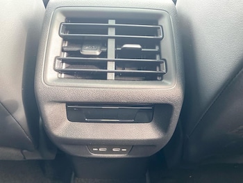 Used Volkswagen Touran 2025 for sale - 76357989: Photo