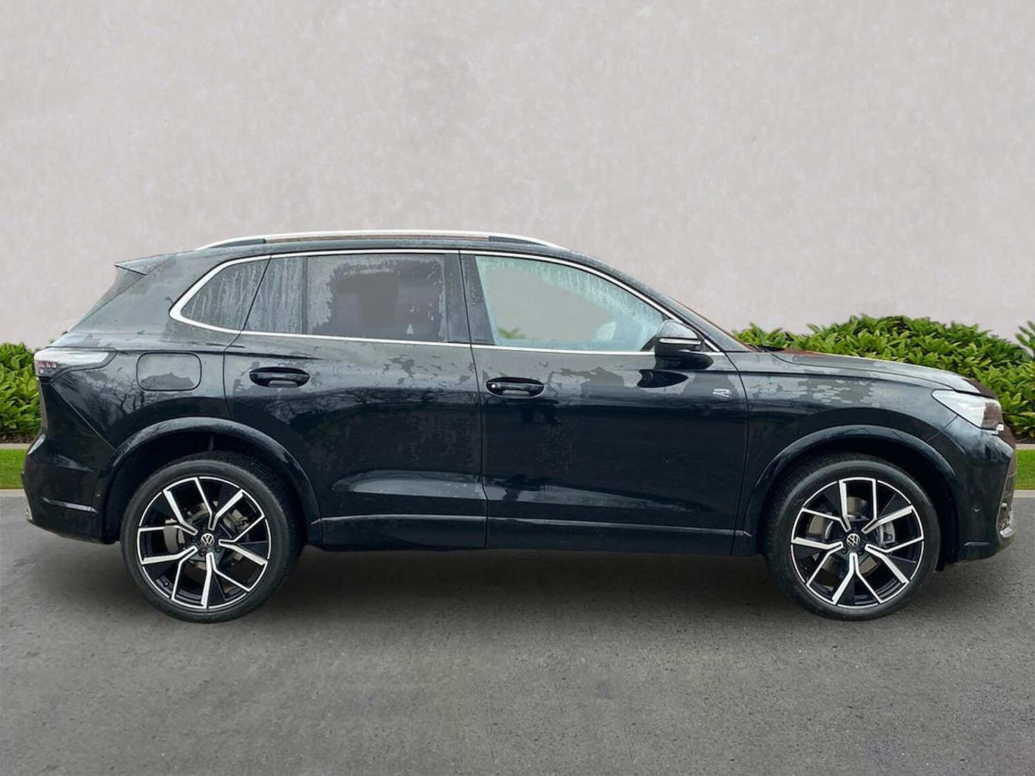 Used Volkswagen Tiguan 2025 for sale - 77065769: Photo 5