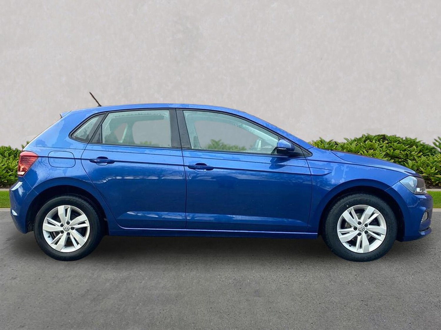 Used Volkswagen Polo 2018 for sale - 76638880: Photo 3