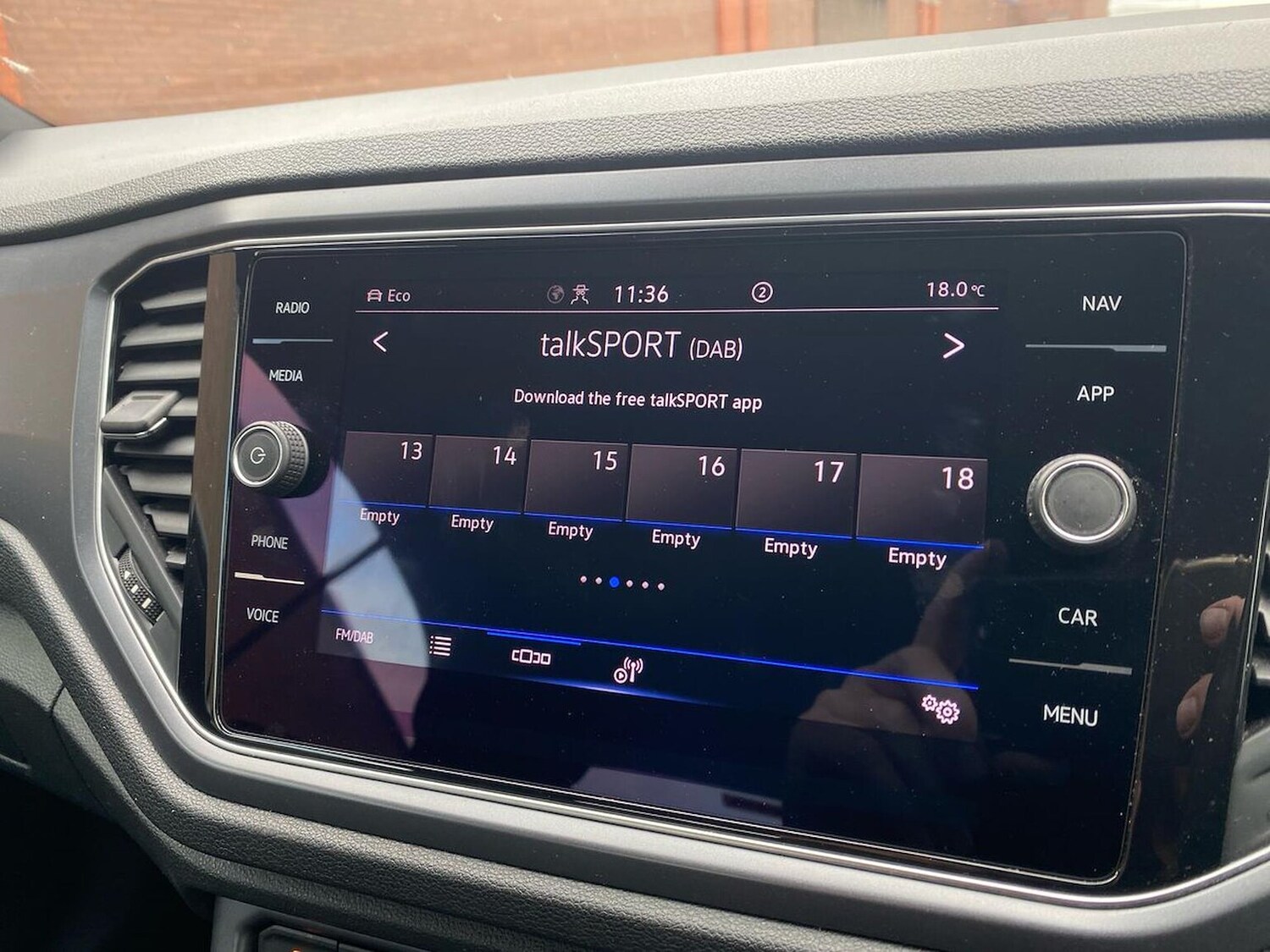 Used Volkswagen T-Roc 2020 for sale - 77488070: Photo 11