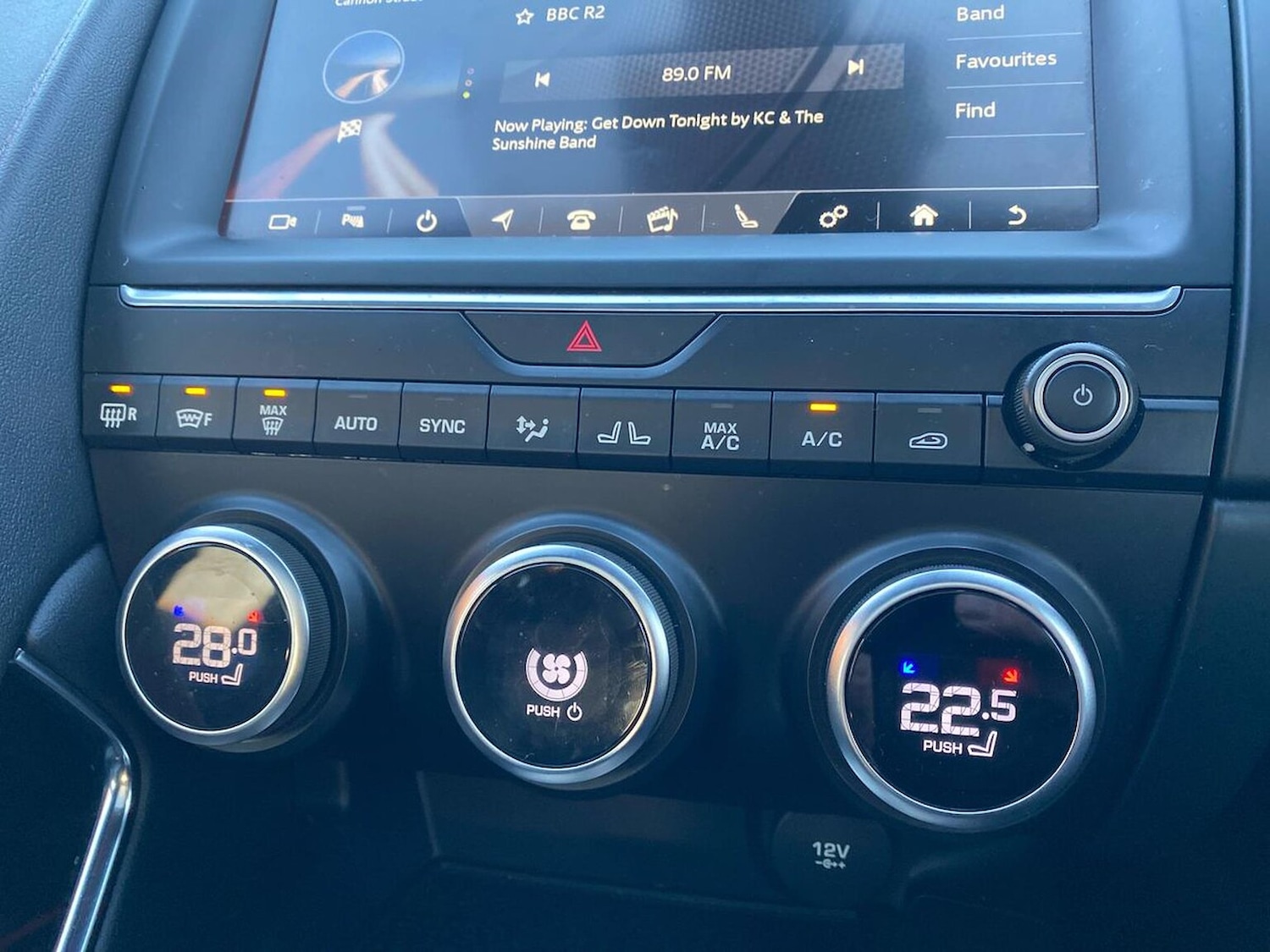 Used Jaguar E-Pace 2020 for sale - 77542474: Photo 12