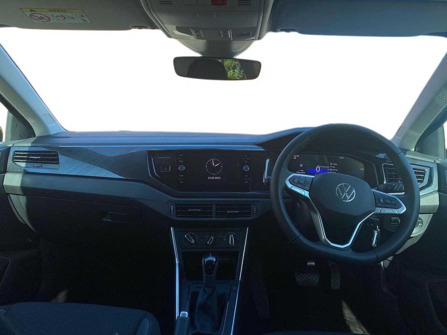 Used Volkswagen Polo 2024 for sale - 76070290: Photo 8