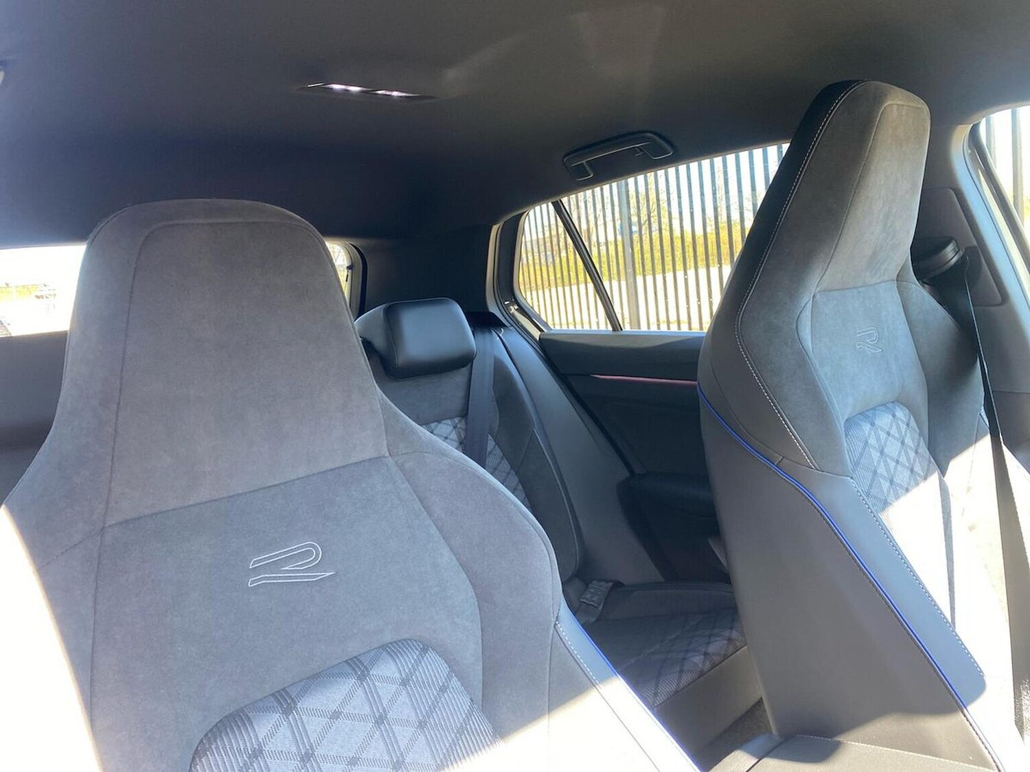 Used Volkswagen Golf 2025 for sale - 78195366: Photo 31