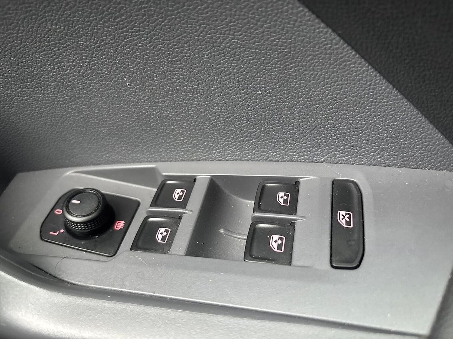 Used Volkswagen T-Cross 2020 for sale - 76281226: Photo 21