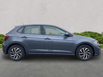 Used Volkswagen Polo 2023 for sale - 78317178: Photo