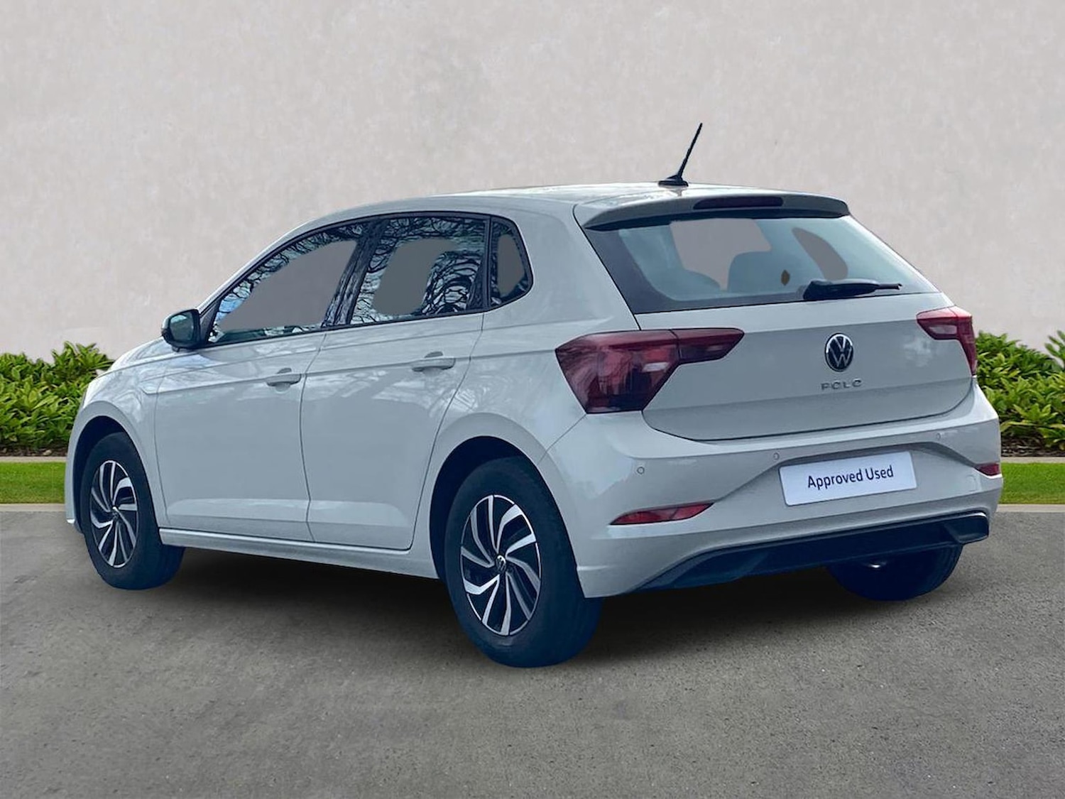 Used Volkswagen Polo 2024 for sale - 78176532: Photo 2