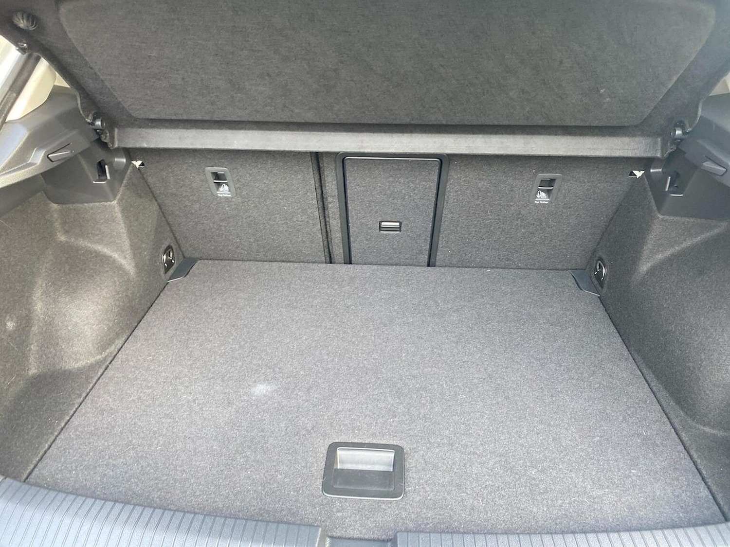 Used Volkswagen T-Roc 2023 for sale - 76490645: Photo 17