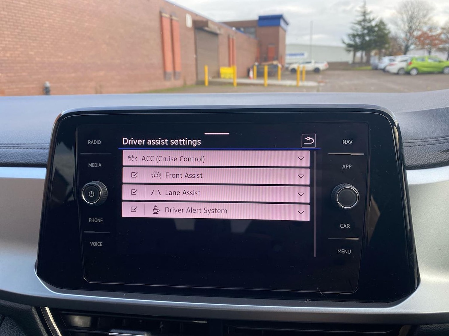 Used Volkswagen T-Roc 2023 for sale - 76490645: Photo 22