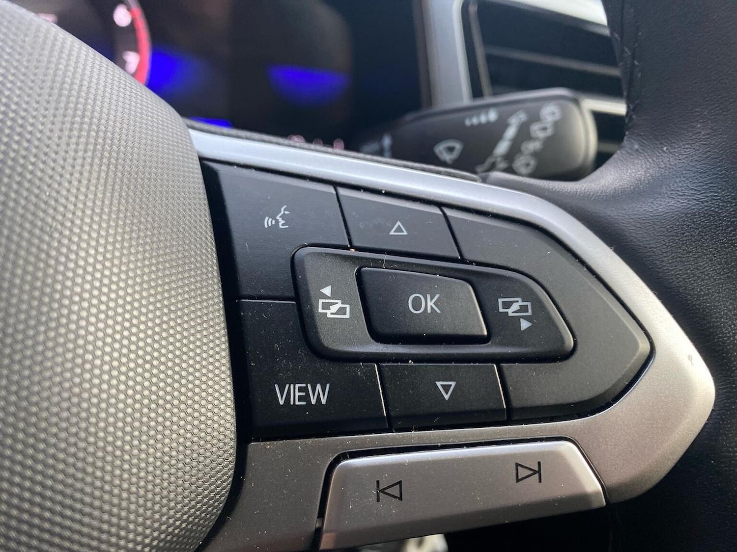 Used Volkswagen T-Roc 2023 for sale - 76490645: Photo 25