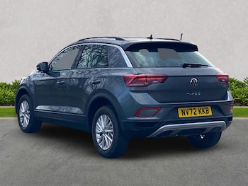 Used Volkswagen T-Roc 2023 for sale - 78060588: Photo