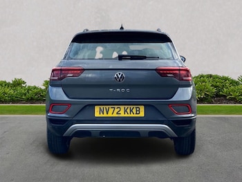 Used Volkswagen T-Roc 2023 for sale - 78060588: Photo